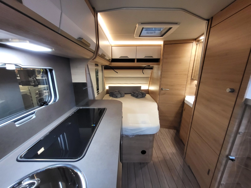 Knaus Sudwind 60 Years 450 FU super compleet af fabriek  foto: 11