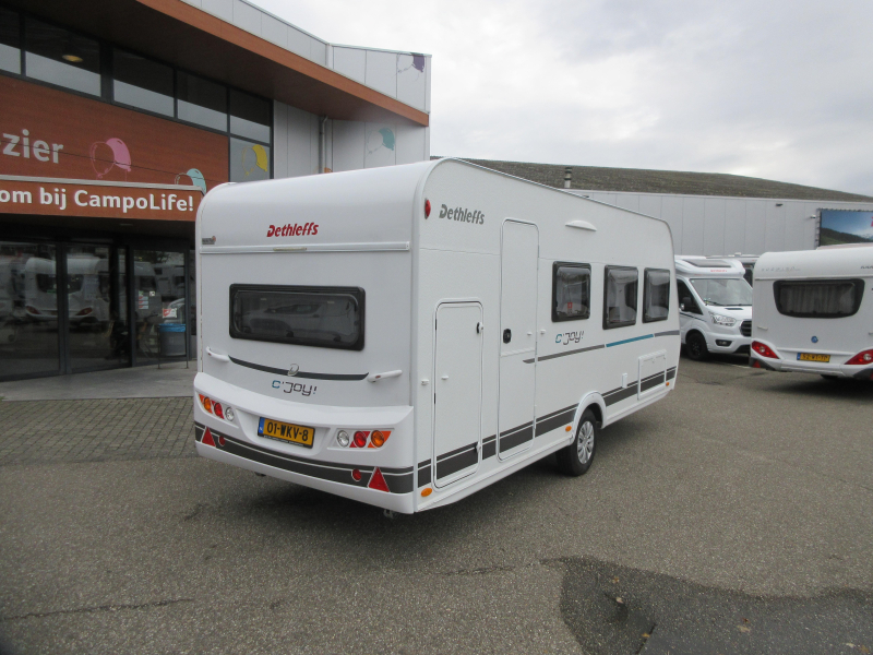 Dethleffs C'Joy 480 QLK GEZINS CARAVAN, VOORTENT  foto: 20