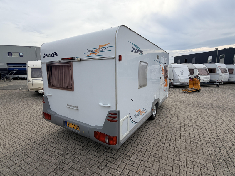 Dethleffs Summer Edition 450 Mover, Fransbed tent  foto: 14