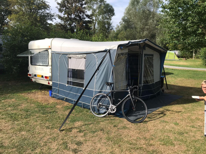 Adria Optima 425 TK 2x zitgroep vast toilet  foto: 14