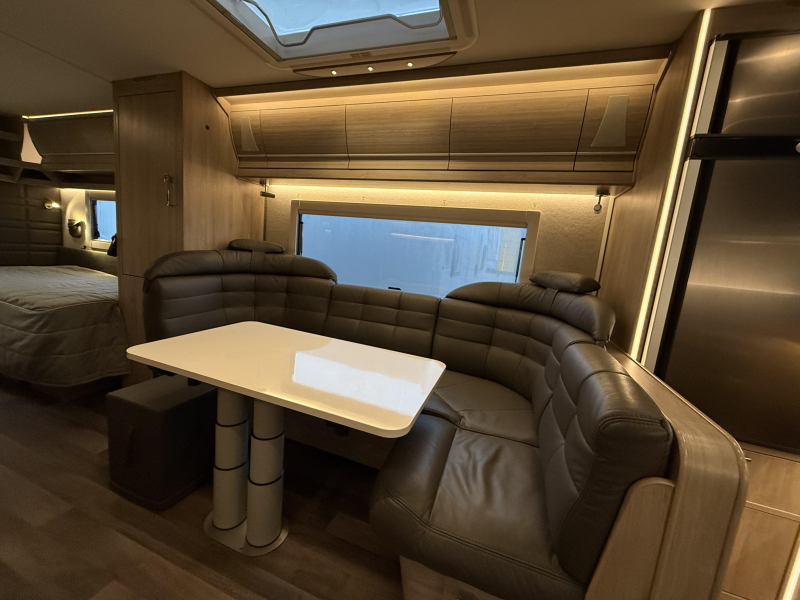 Kabe Royal 780 TDL Front Kitchen - Compleet  foto: 7