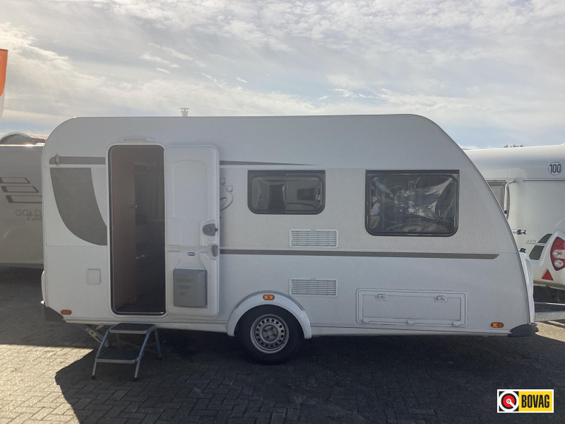 Knaus Sport 420 QD Unico luifel met voorwand  hoofdfoto: 1