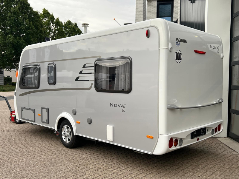Eriba Nova Light 442 Lengtebedden, Mover, Tent  foto: 5
