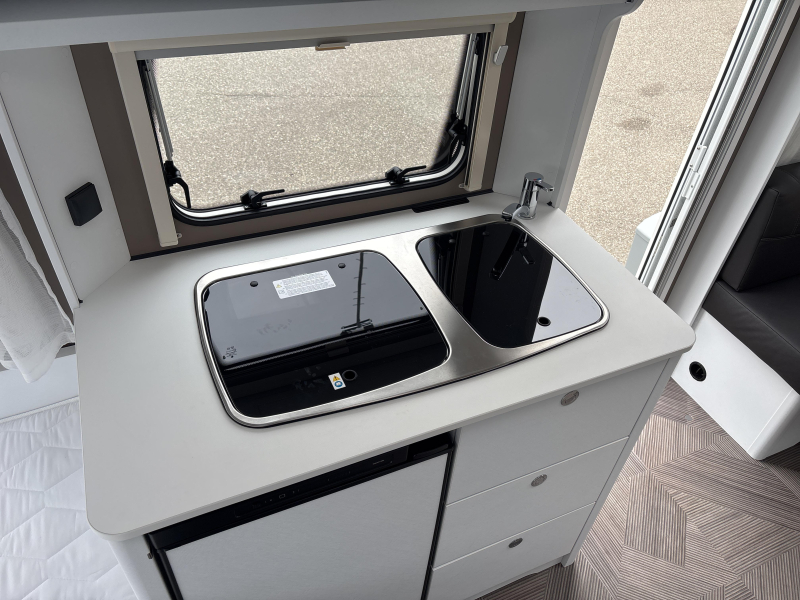 Dethleffs C'Go 415 QL NIEUWSTAAT EN NIEUWE TENT  foto: 9