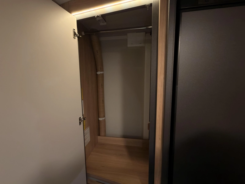 Knaus Sport Platinum 500 QDK Platinum+vloer+1800KG  foto: 16