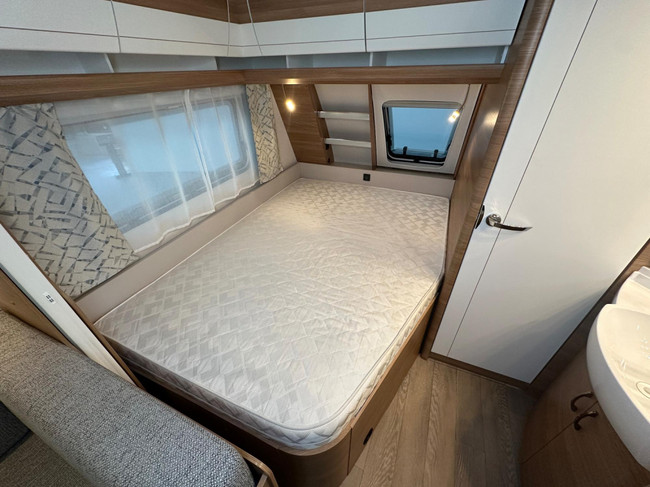 Hobby De Luxe 400 SFe foto: 4