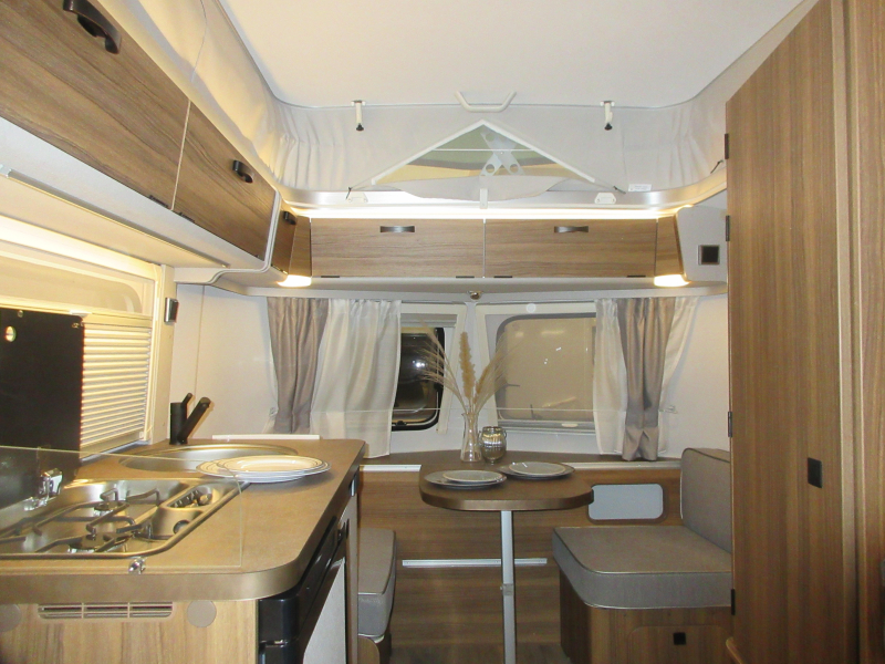 Eriba Touring 310 Smal, licht, toch ruim !  foto: 10