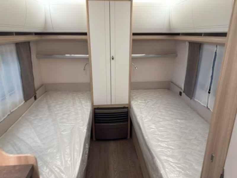 Hobby De Luxe 460 LU  foto: 6