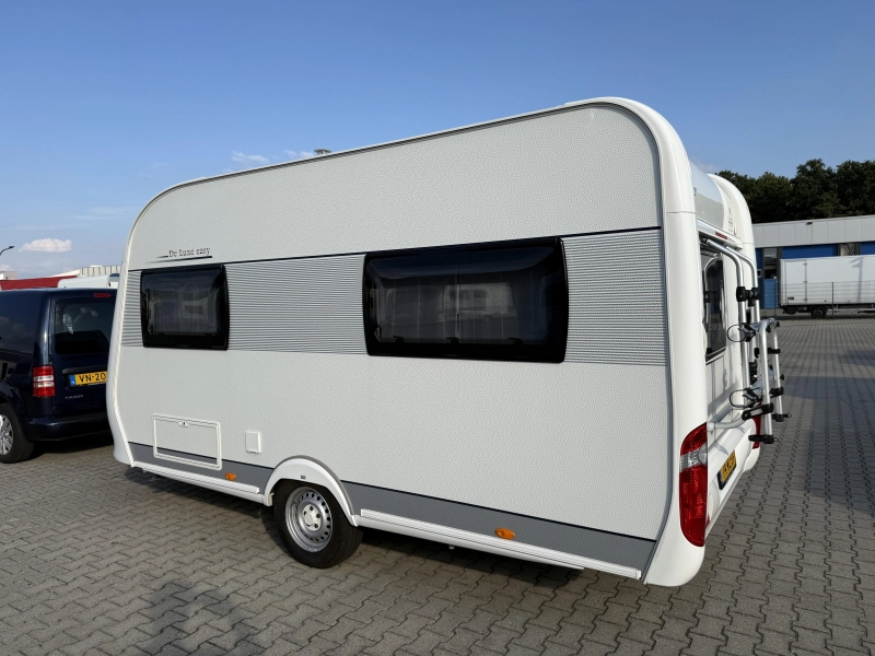 Hobby De luxe Easy 400 SF dwars bed treinzit toilet  foto: 12