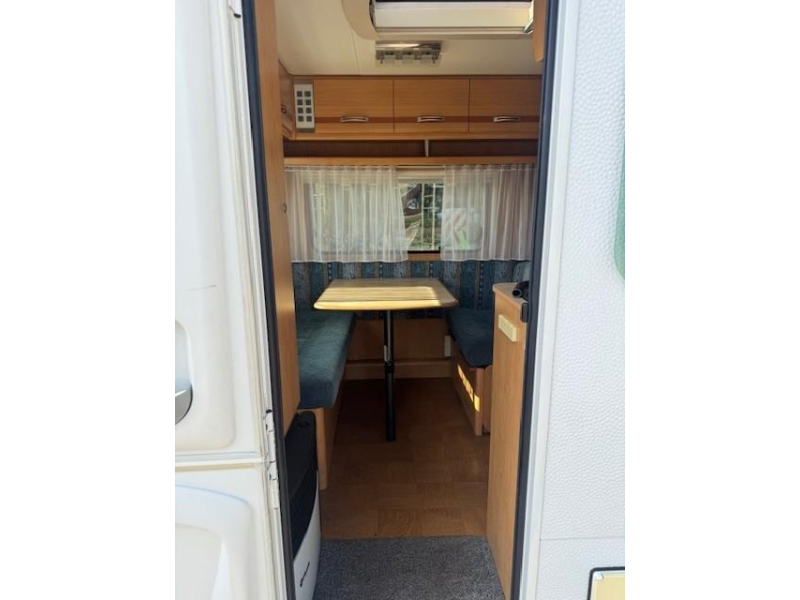 Caravelair Ambiance Style 420 mover voortent fietsenrek  foto: 8