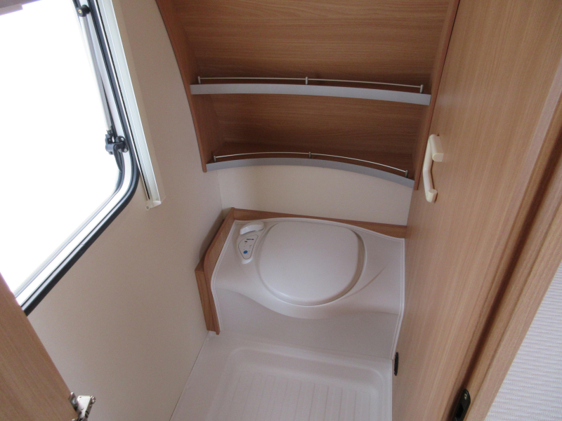 Knaus Sudwind Silver Selection 500 FU NETJES, RUIM, COMPLEET  foto: 18