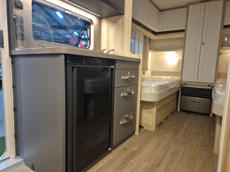 Hobby De Luxe 460 LU  foto: 4