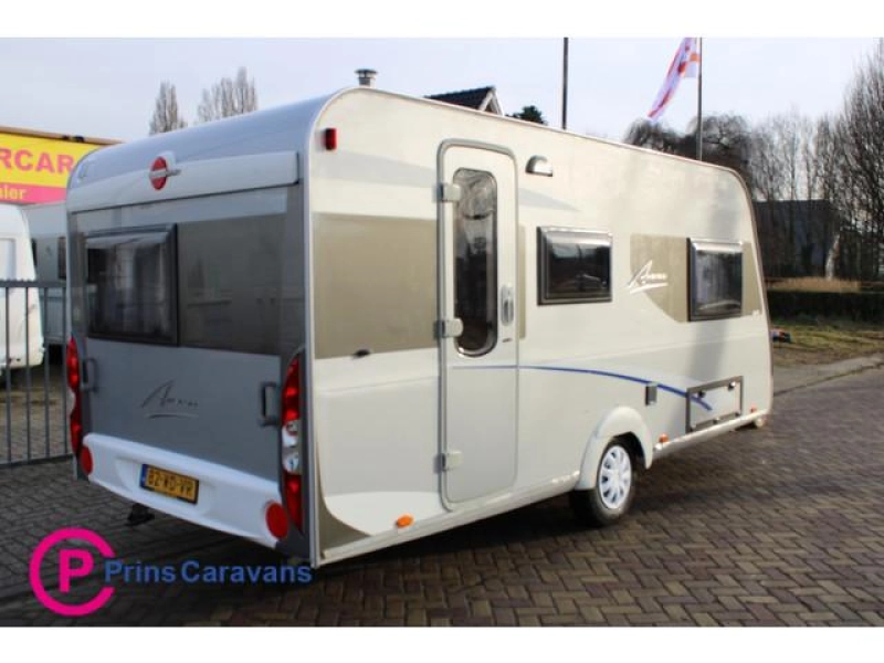 Bürstner Averso 450 Frans Bed en Rondzit  foto: 4