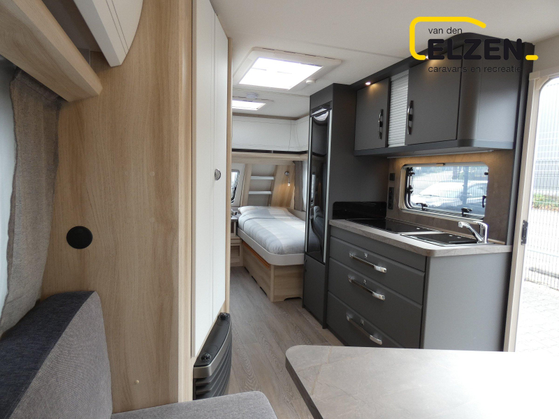 Hobby De Luxe 495 UL White Edition Actiepakket  foto: 11
