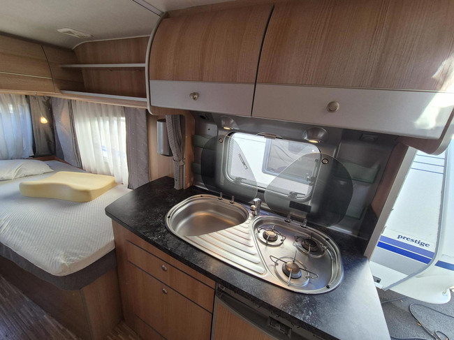 Bürstner 460 TL Enkele bedden, Airco, Mover Voortent luifel foto: 17