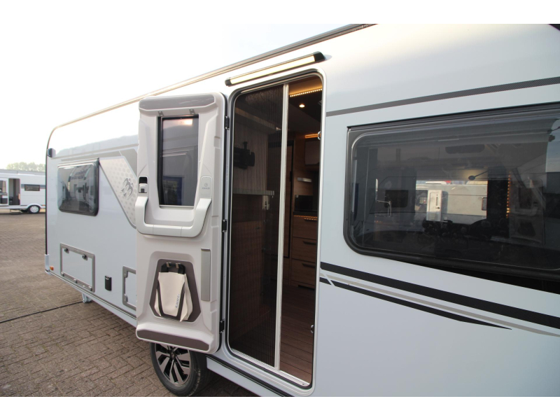 Knaus Sudwind Black Selection 540 UE Modeljaar 2027  foto: 22