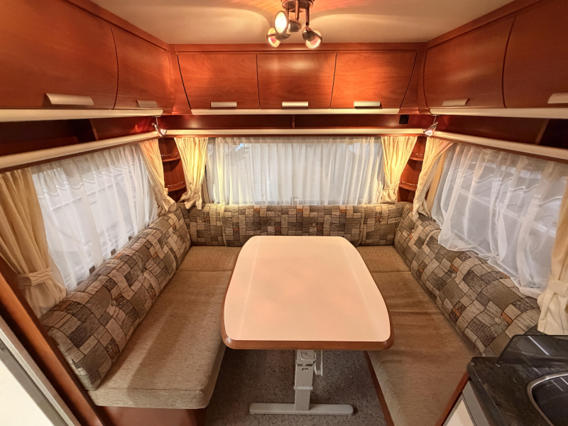 Chateau Calista 450 +Voortent+Mover+1300KG 