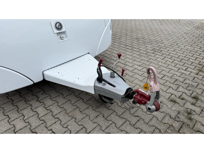 Knaus Sudwind White Edition 500 EU enkele bedden rondzit 