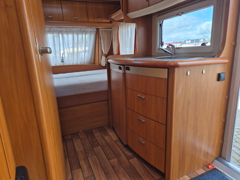 Hobby De Luxe 450 UF  foto: 6