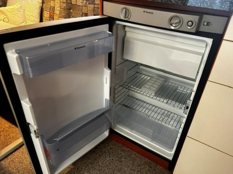Chateau Calista 450 FHU mover,voortent,luifel  foto: 6