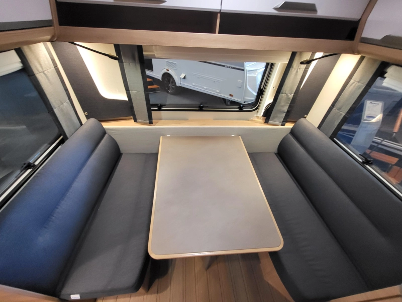Knaus Sudwind Black Selection 460 EU super compleet af fabriek  foto: 9