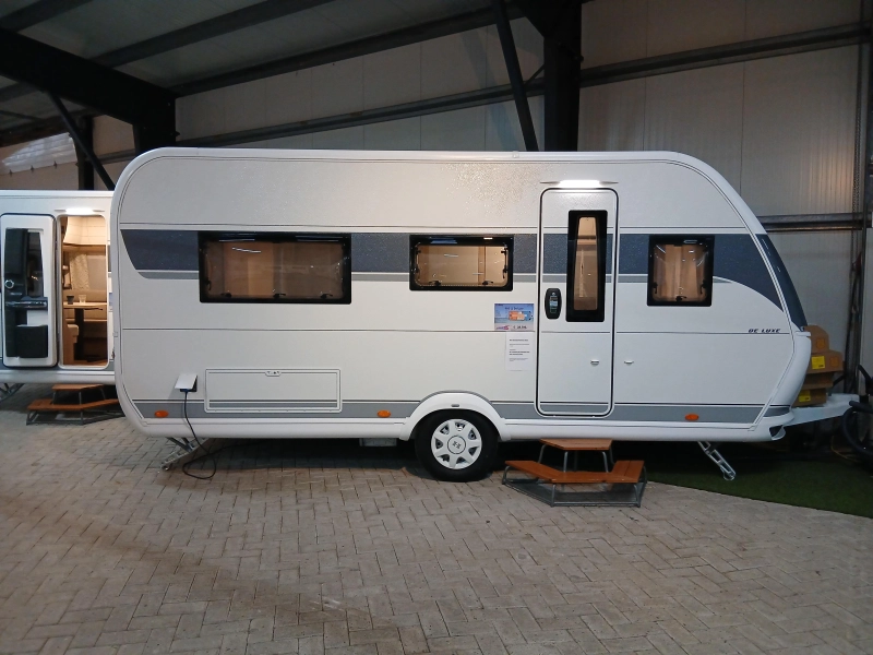 Hobby De Luxe 460 LU  foto: 1