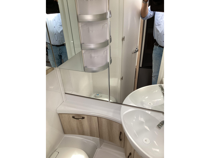 Hobby De Luxe 540 UL Enkele bedden  foto: 5