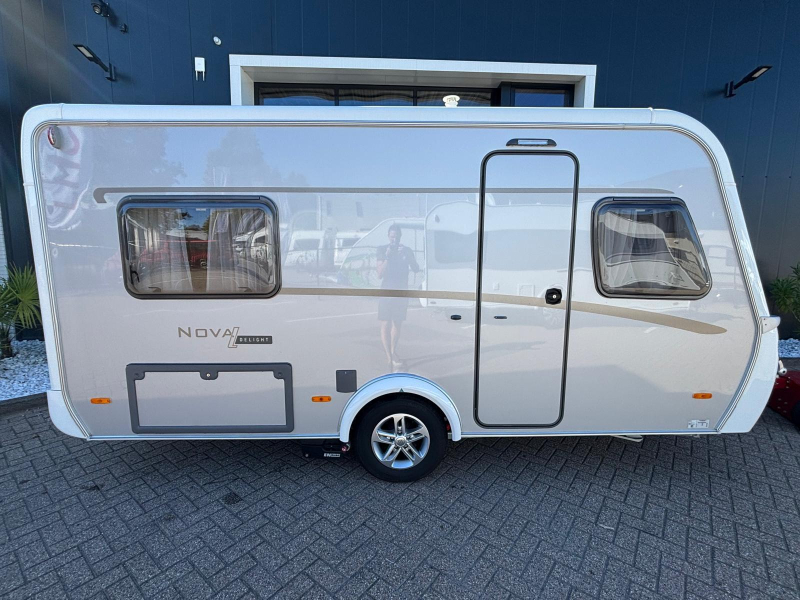 Eriba Nova Light Delight 465 mover, isabella, tent  foto: 21