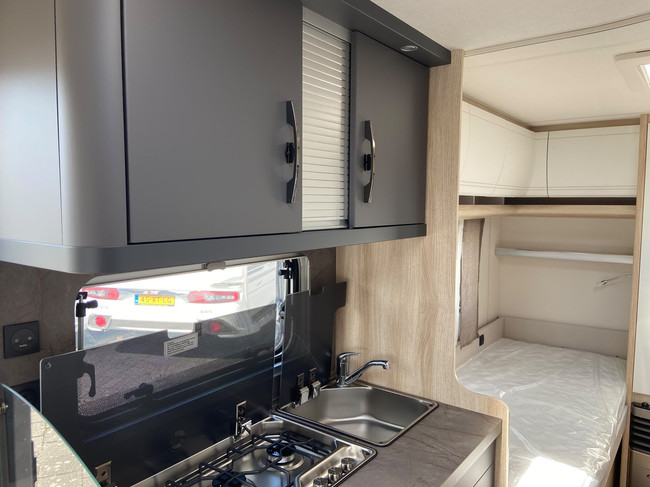 Hobby De Luxe 460 LU foto: 6