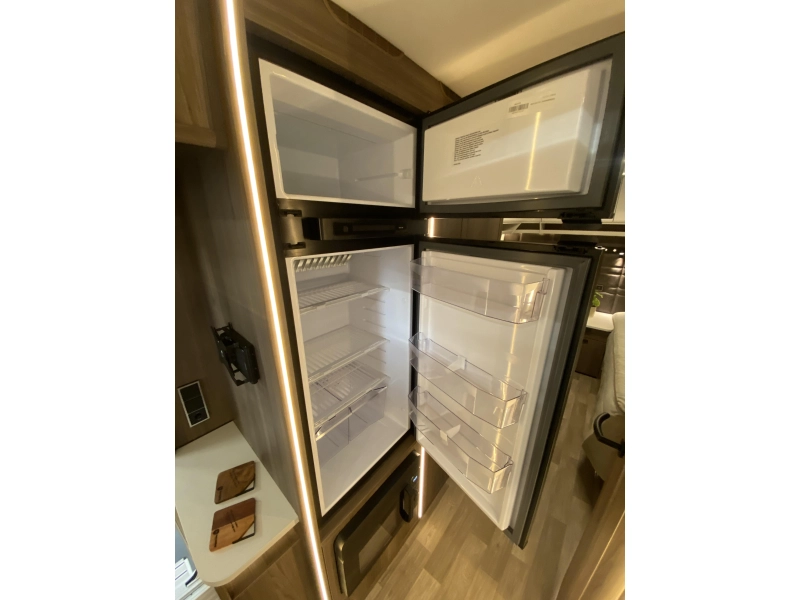 Kabe Ametist 560 GLE Model 2027 