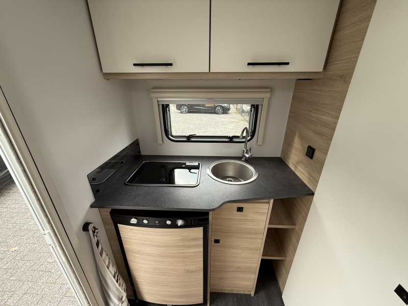 Caravelair Alba 400 VASTBED TREINZIT LUIFEL  foto: 10