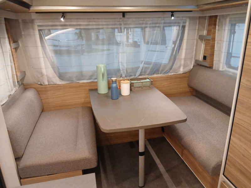Dethleffs Nomad 460 EL 