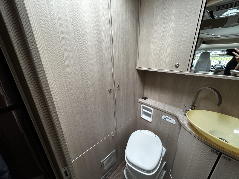 Bürstner Nexxo 580 T Hefbed/2015/5.8M/Euro-5  foto: 16
