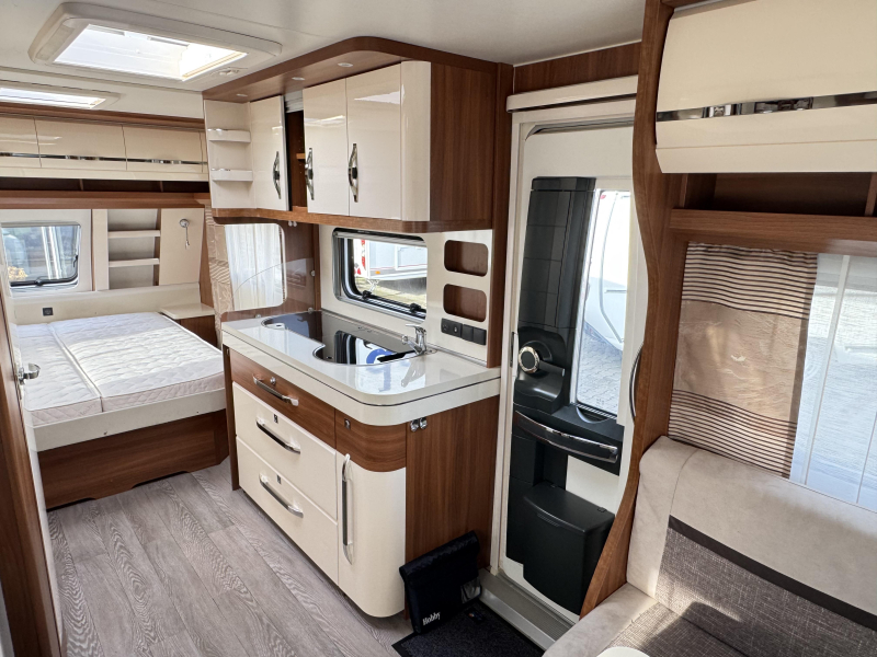 Hobby Excellent 540 UFF -rondzit-queensbed  foto: 15