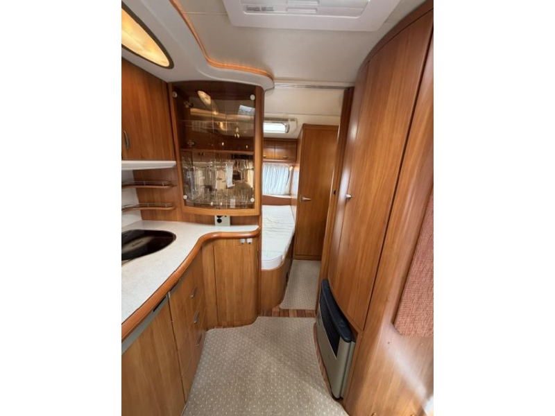 Hobby Excellent 460 UFE Mover Luifel Voortent  foto: 14