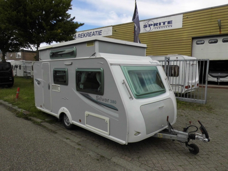 Trigano Silver 380 DD Luifel, mover,  foto: 2