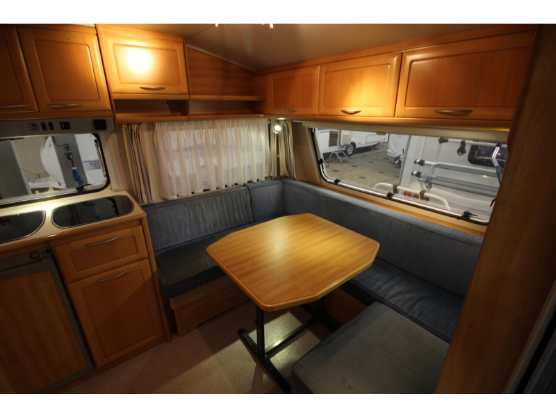 Knaus Azur 450 TF Mover, Voortent, Fietsenr  foto: 6