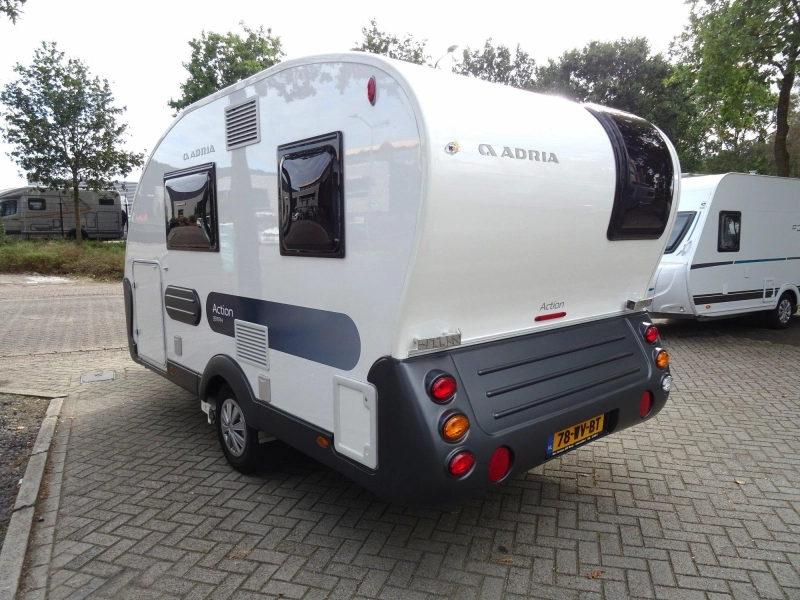 Adria Action 391 PH mover en unico luifel 