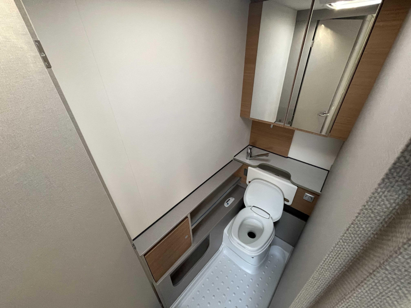 Bürstner Averso Harmony Line 465 TS  foto: 11