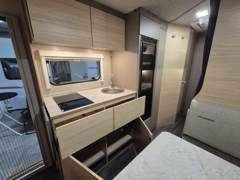 Weinsberg CaraCito 500 QDK Stapelbedden en douche!  foto: 17