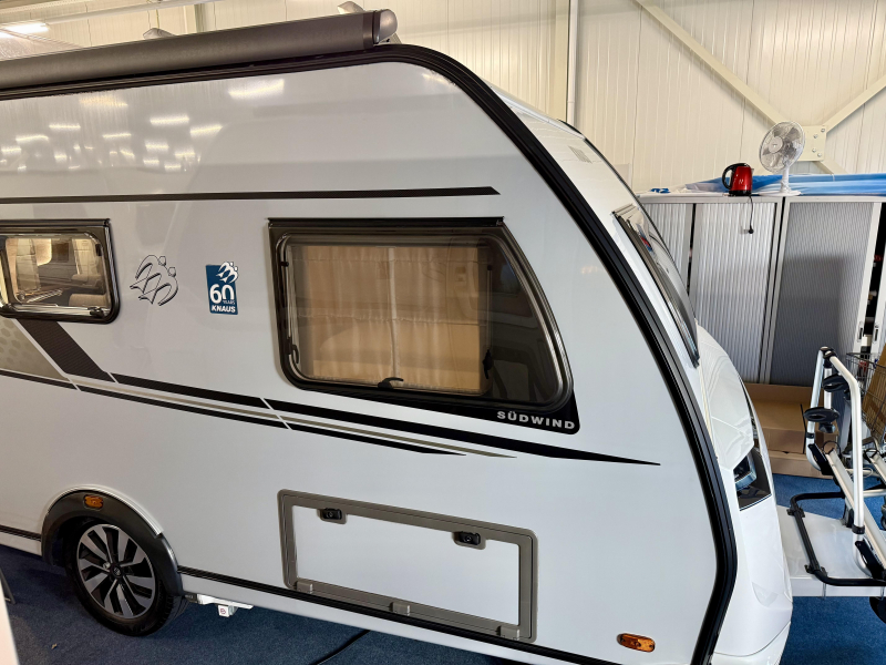 Knaus Sudwind 60 Years 460 EU E-Power super compleet 