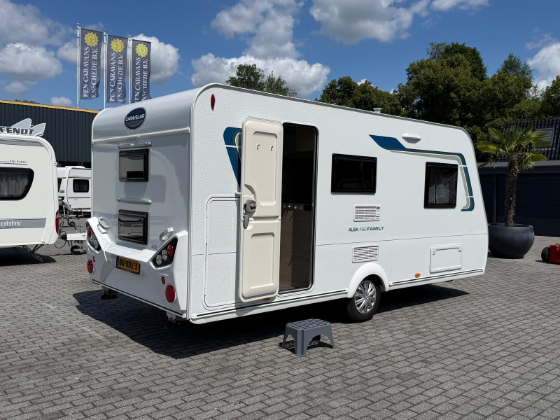Caravelair Alba Family 466 In NIEUWSTAAT!  foto: 2