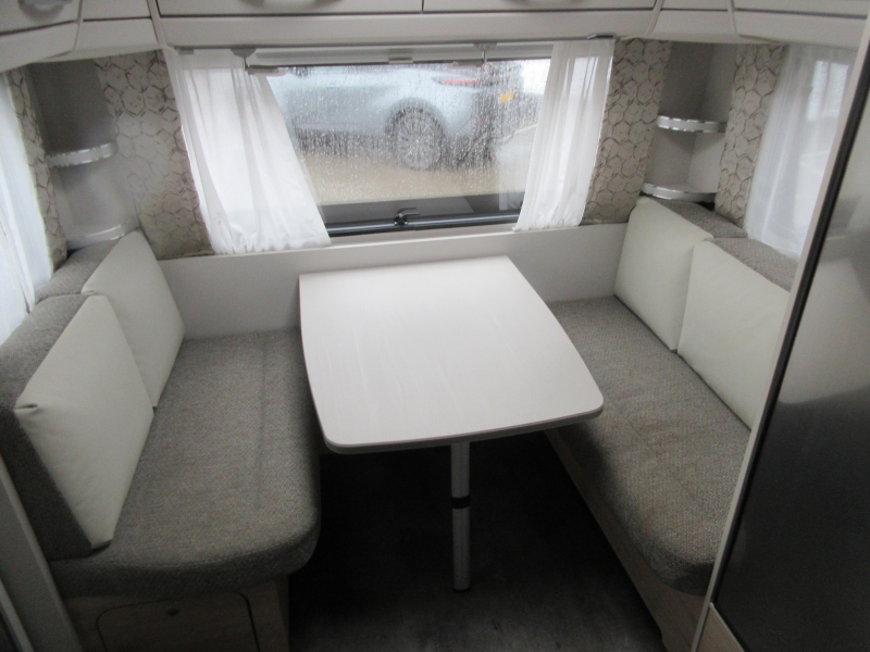 Dethleffs Nomad Avantgarde 460 LE ZEER COMPLEET!  foto: 7