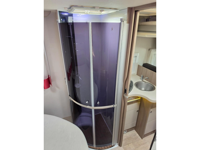 Challenger 288 EB Queensbed/Hefbed/155 pk  foto: 14