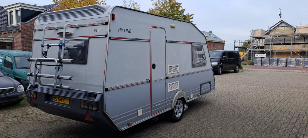 KIP HY-LINE met voortent en luifel + mover