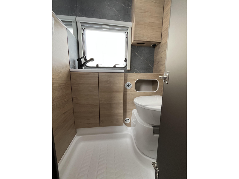 Weinsberg CaraOne 420 QD  foto: 8