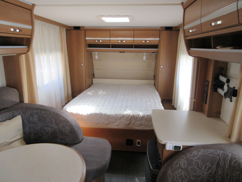 Dethleffs Nomad 540 DBM ALS NIEUW/ MOVER / LUIFEL  foto: 2