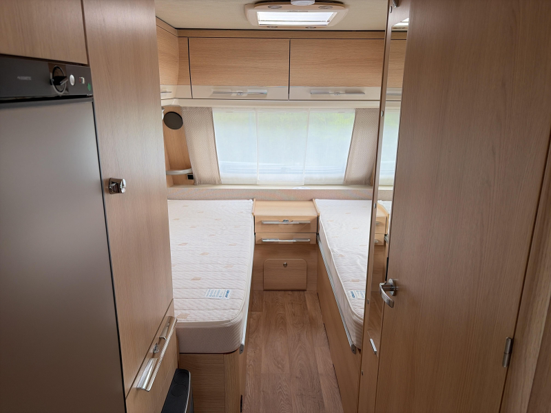 Eriba Nova 530 GL Zeer compleet!!!  foto: 2