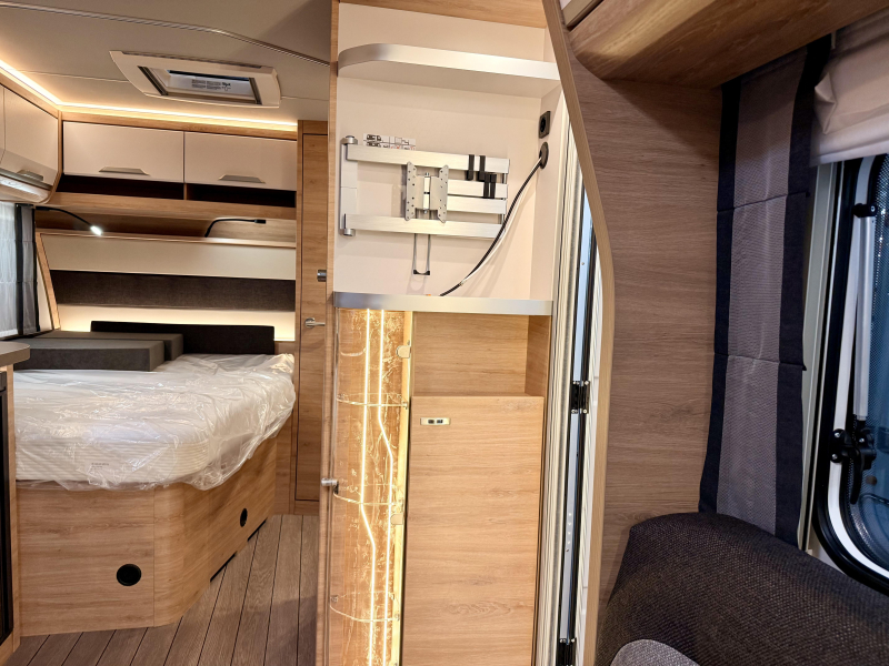 Knaus Sudwind Black Selection 450 FU model 2027  foto: 22