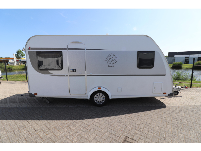 Knaus Sport 450 FU Voortent/ Fietsendrager 
